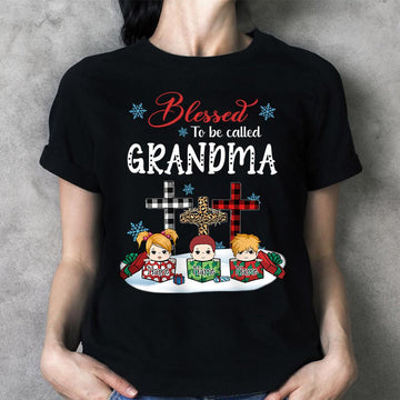 Best gifts of Nana's Life Christmas Tree Personalized Shirt For Grandma LOQN HN98